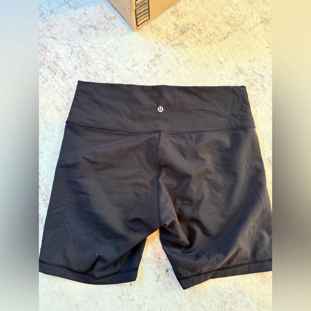 Lululemon Wunder Train 6in Shorts Black Size 14